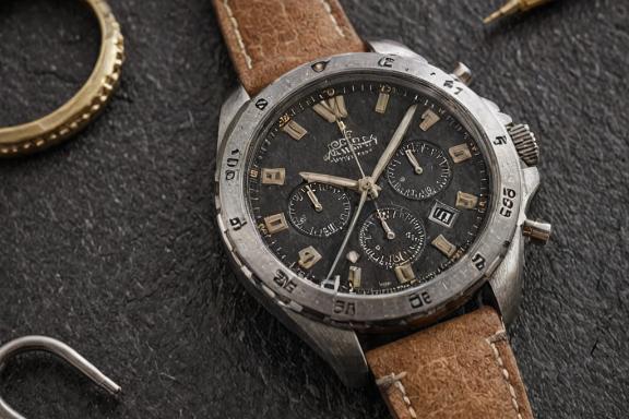 Watch repair tools and timepiece