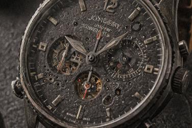 Watch repair service